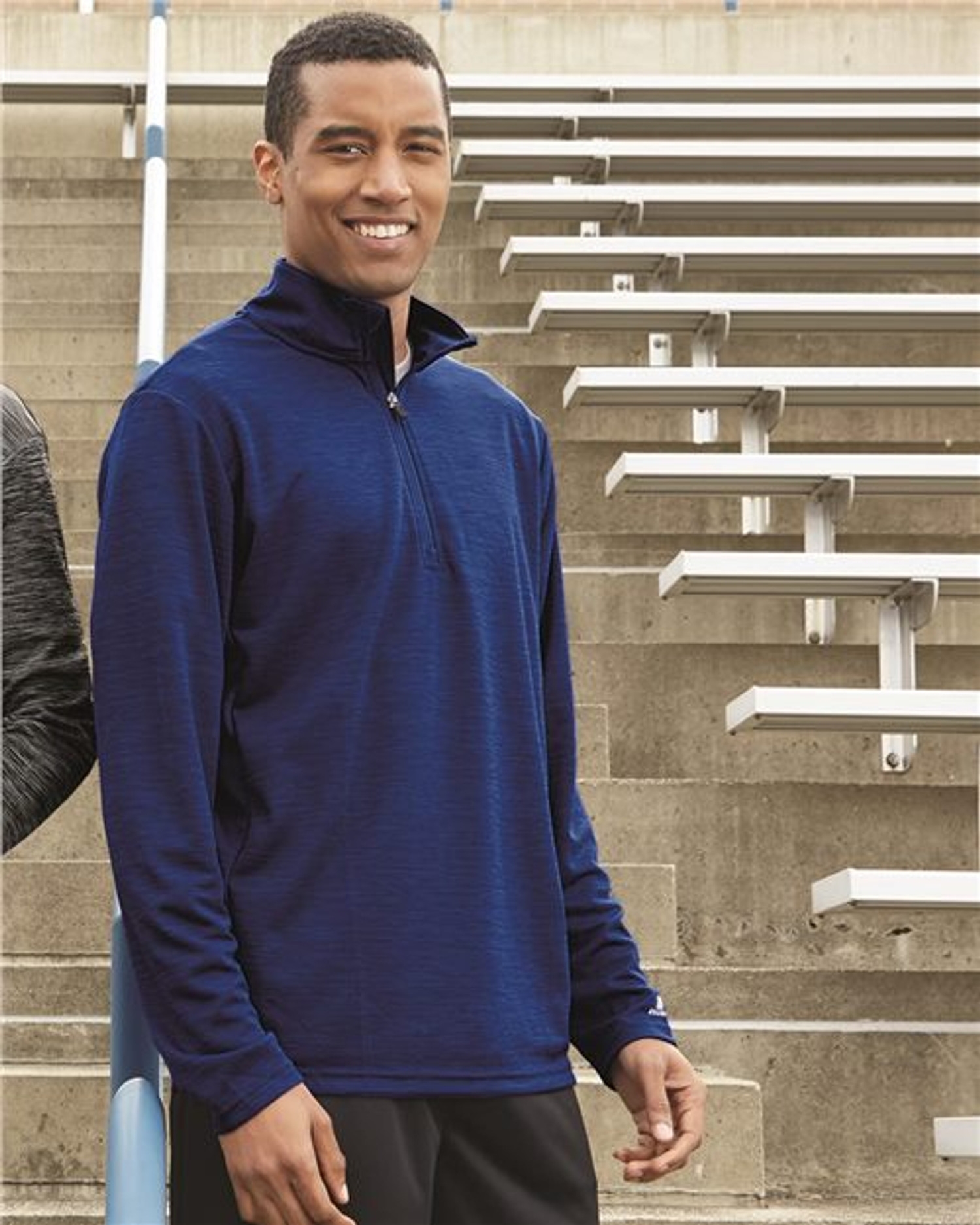 Striated Quarter-Zip Pullover [QZ7EAM]