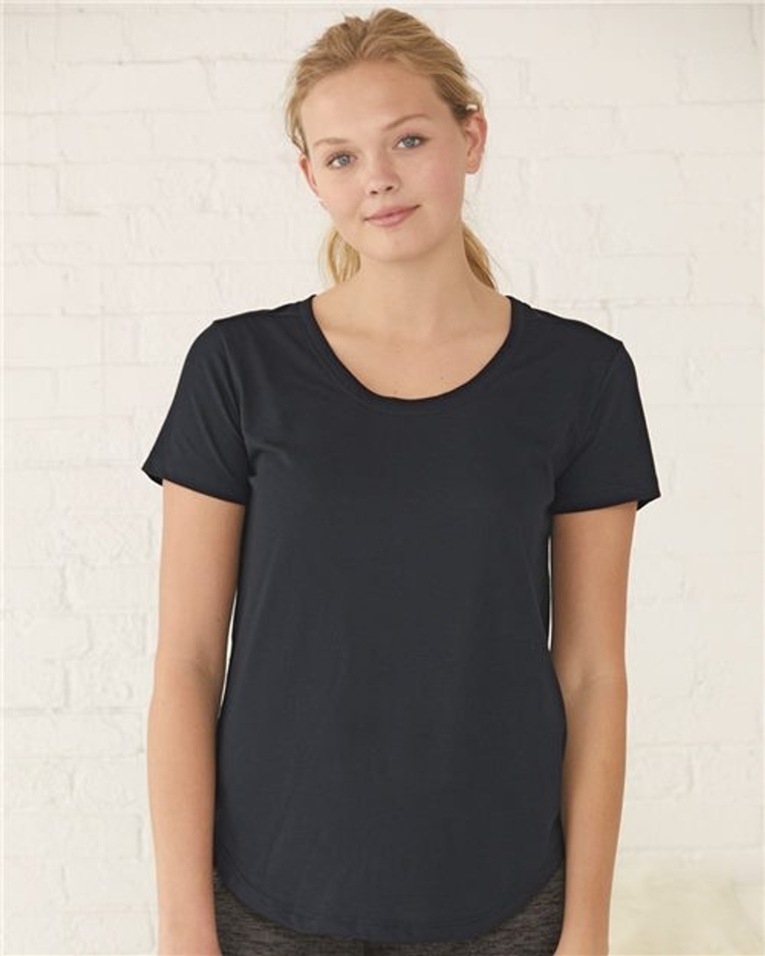 Women’s At Ease Scoop Neck T-Shirt [T61]