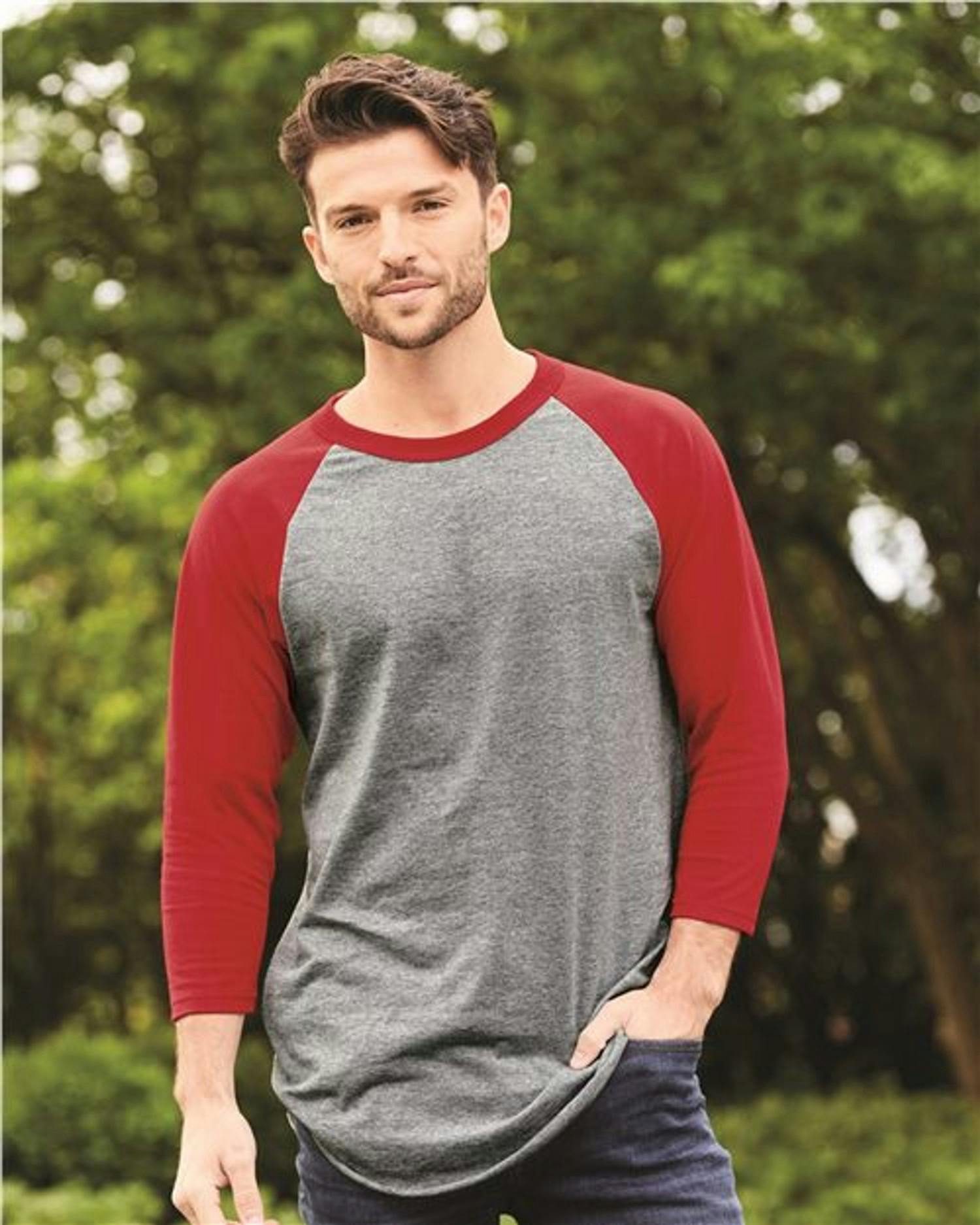 Three-Quarter Raglan Sleeve Baseball Jersey