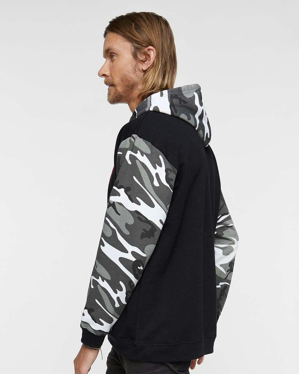 Fashion Camo Hooded Sweatshirt [3967]